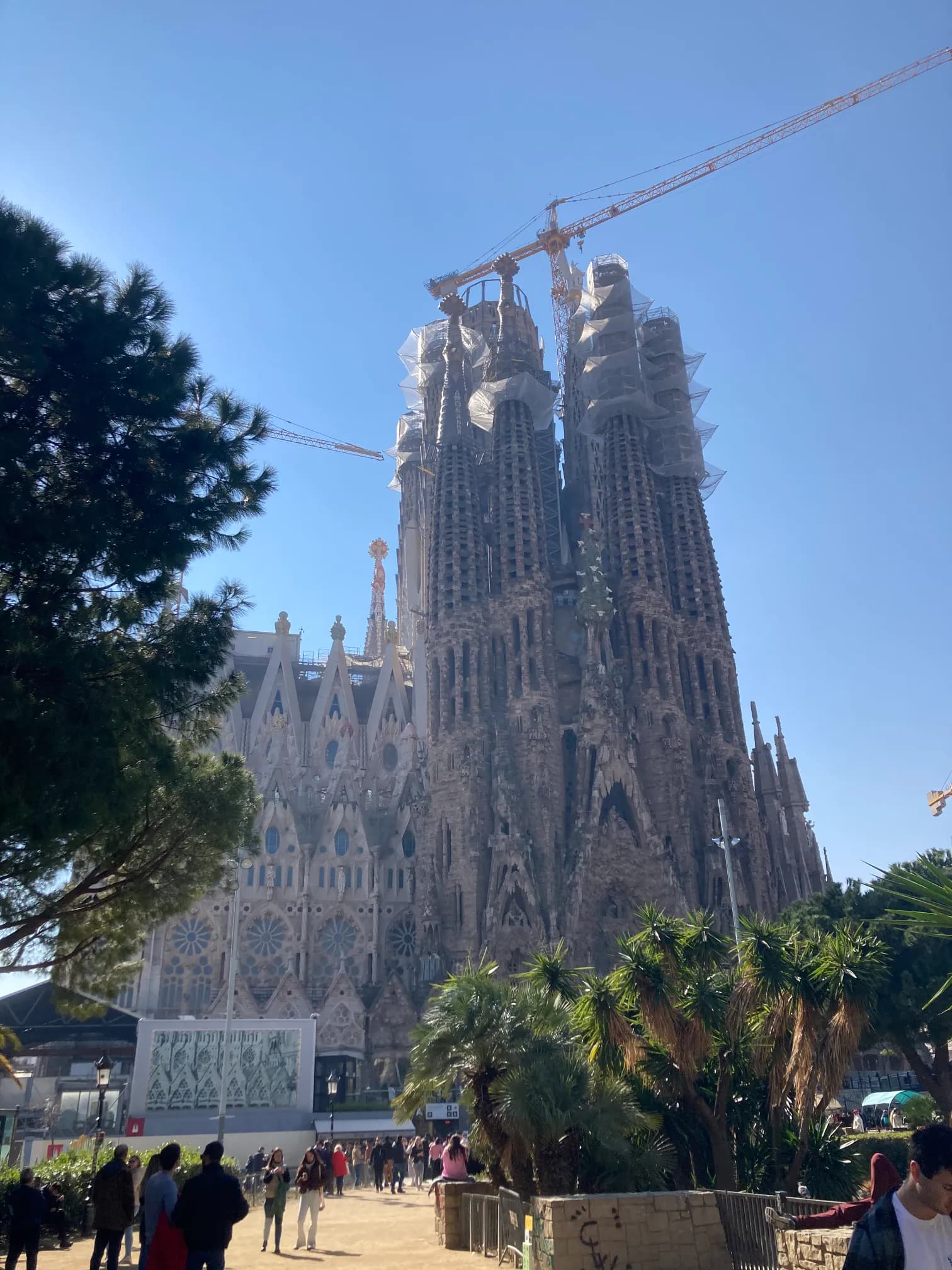 sagrada familia exterior view