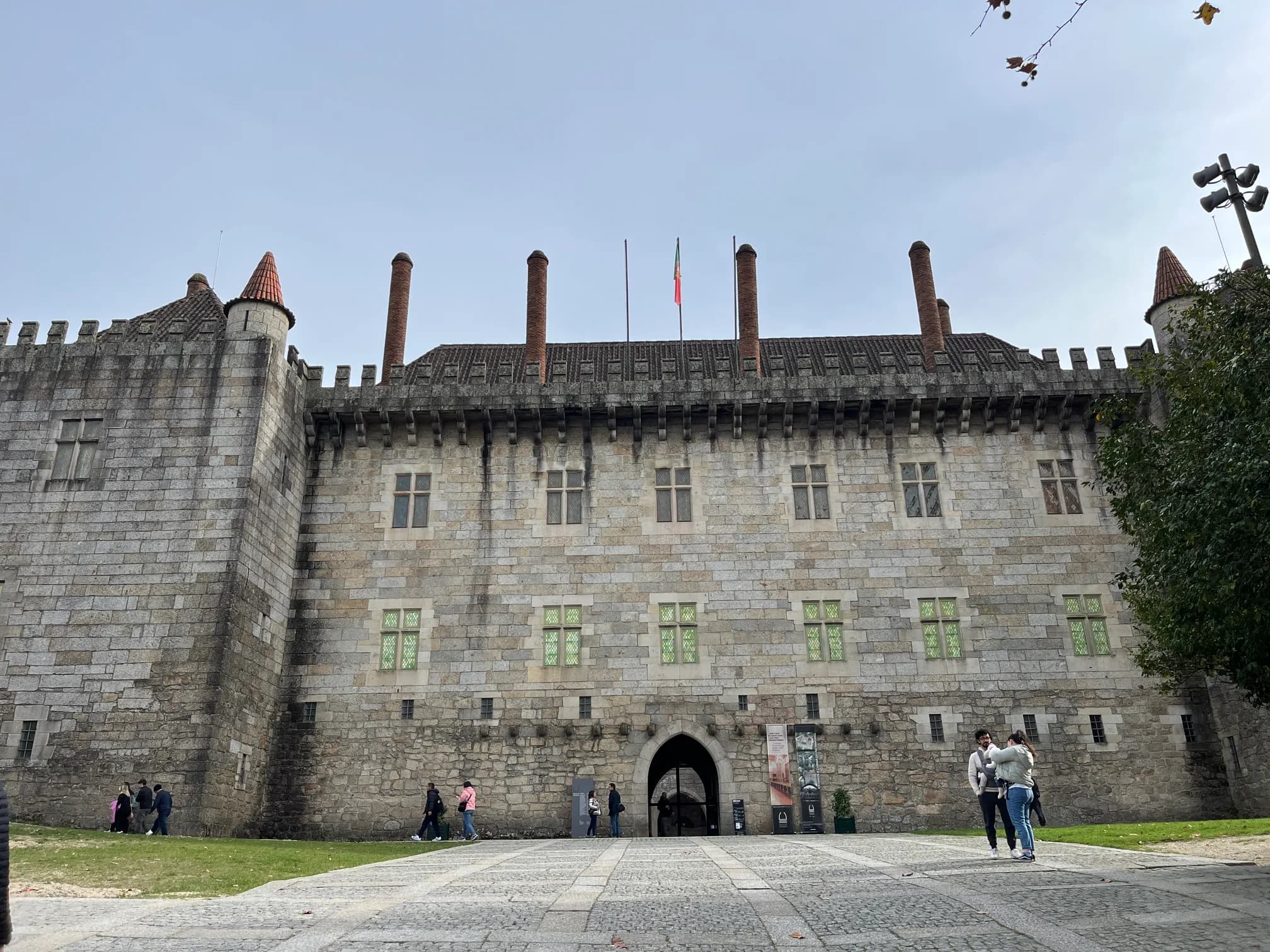 Pałac Książąt Bragança (Paço dos Duques de Bragança)