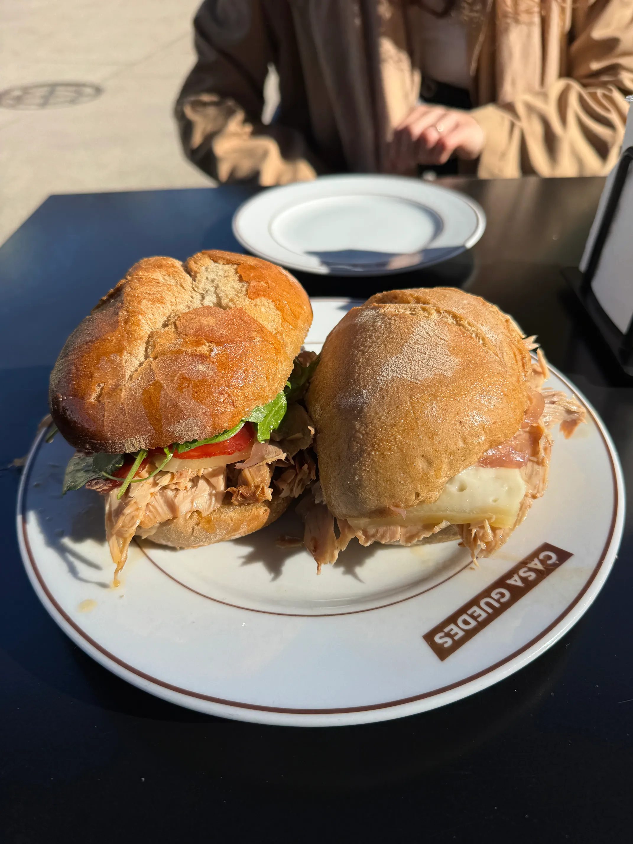 Kanapki z mięsem i serem z Porto