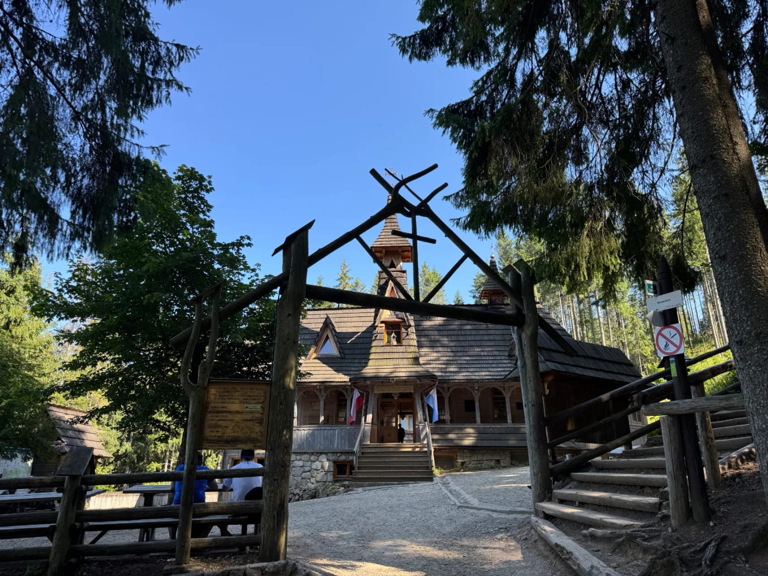 Chapel of Our Lady Queen of the Tatras on the trail