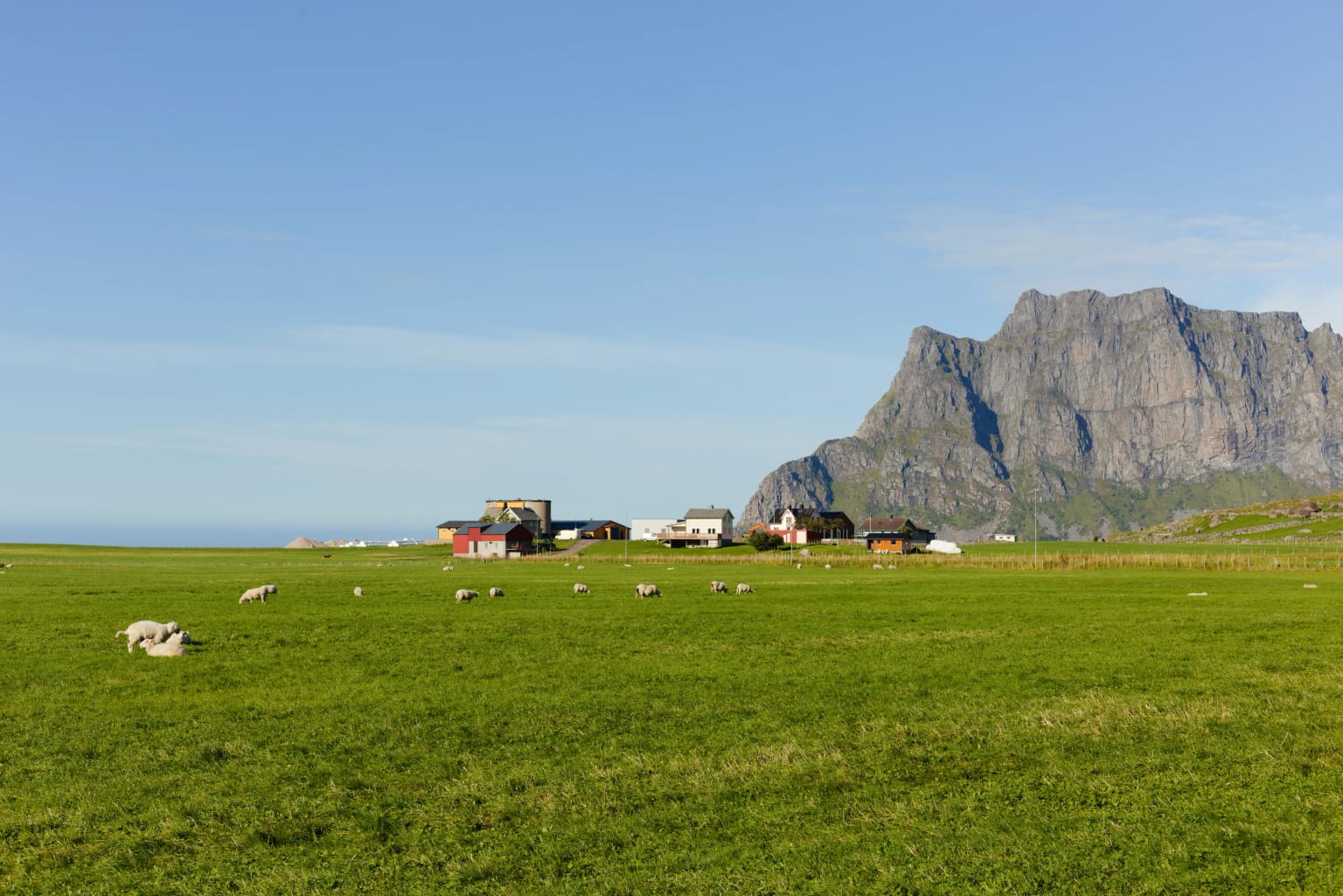 Pastures before Uttakleiv