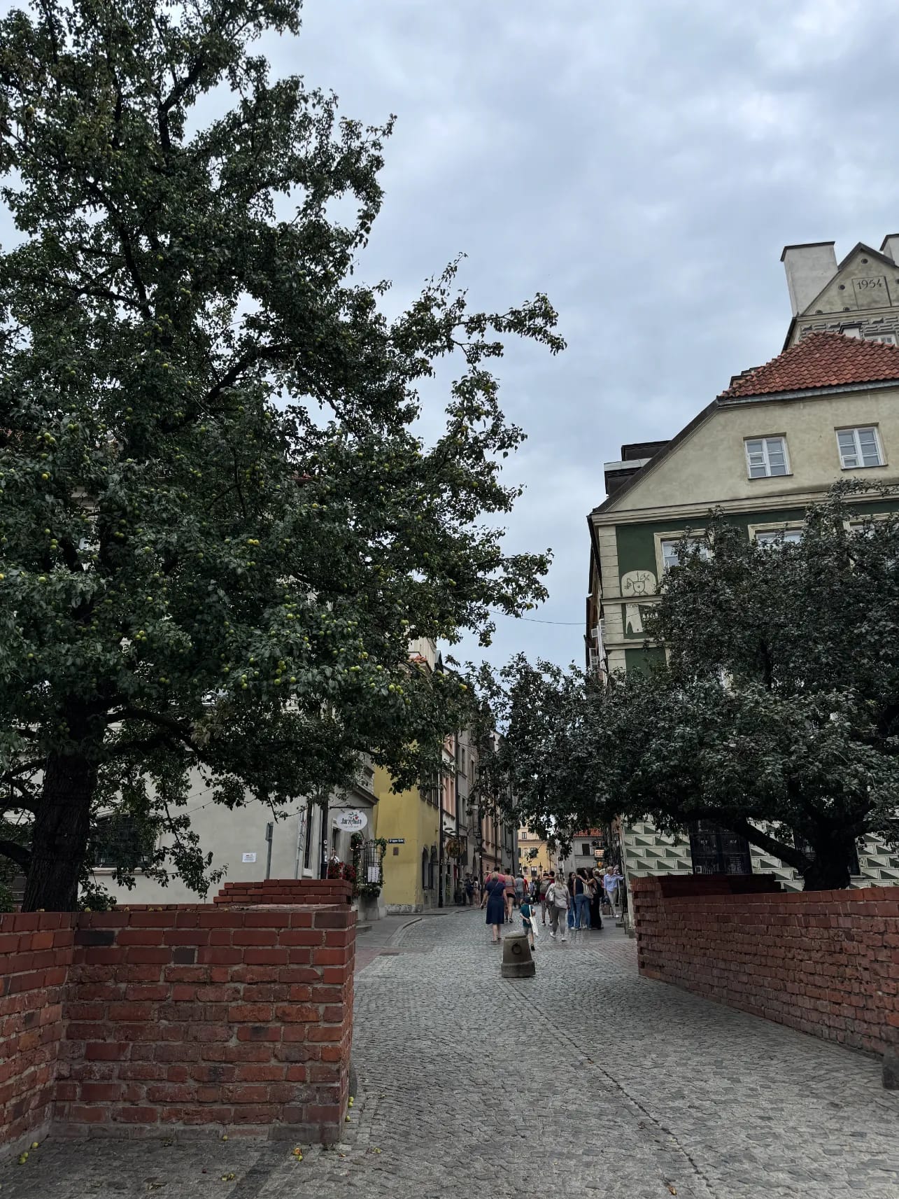 Krakowskie Przedmieście street